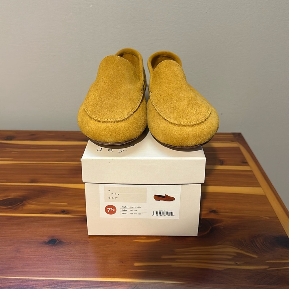 Women’s flat shoes